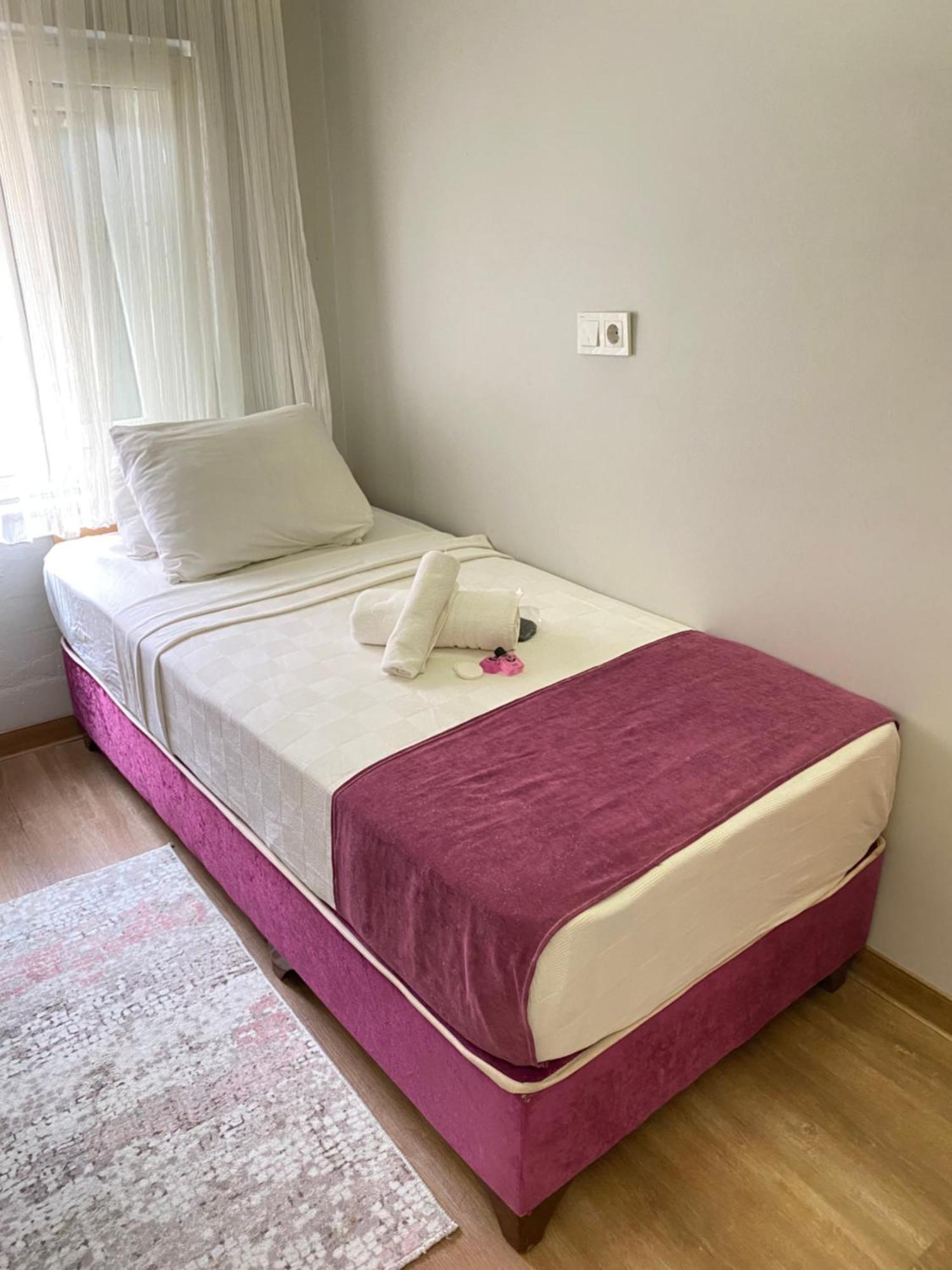 Hotel Oezsefa Istanbul Ngoại thất bức ảnh